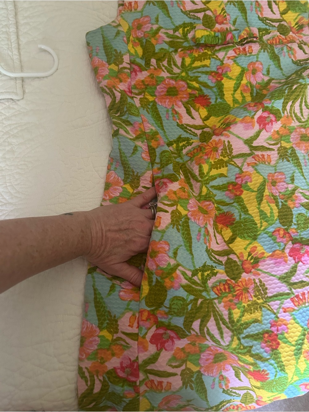 1960s Vintage The Lilly Lilly Pulitzer Tropical Floral Shift Dress - Picture 4 of 7